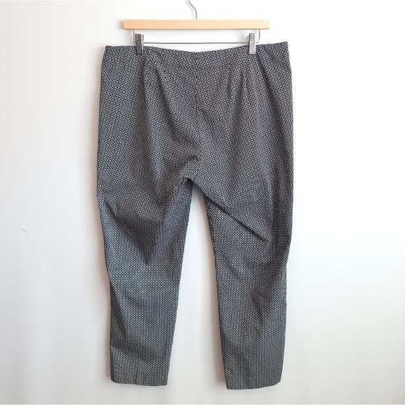 J Jill Crop Pants Preppy Acadamia Geometric Print Black White Stretchy - Picture 3 of 15